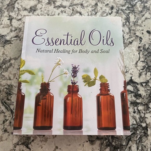 Essential Oils Book - Picture 1 of 3
